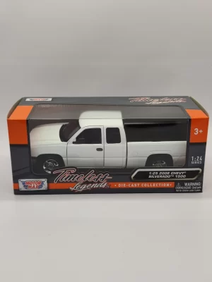 2006 CHEVY SILVERADO 1500 1/24 1/25 (BLANCO)
