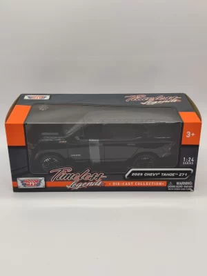 2025 CHEVY TAHOE Z71 1/24 (NEGRO)
